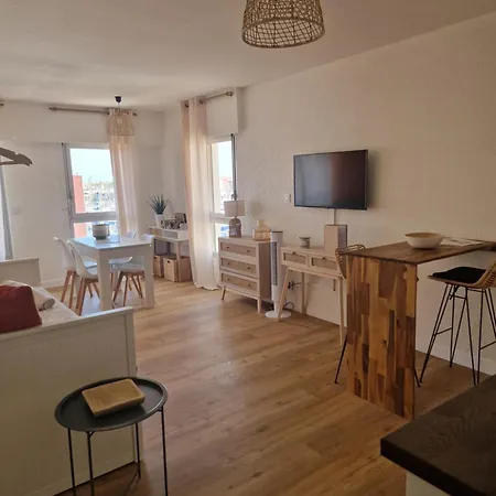 Lägenhet Cosy Avec Vue Port